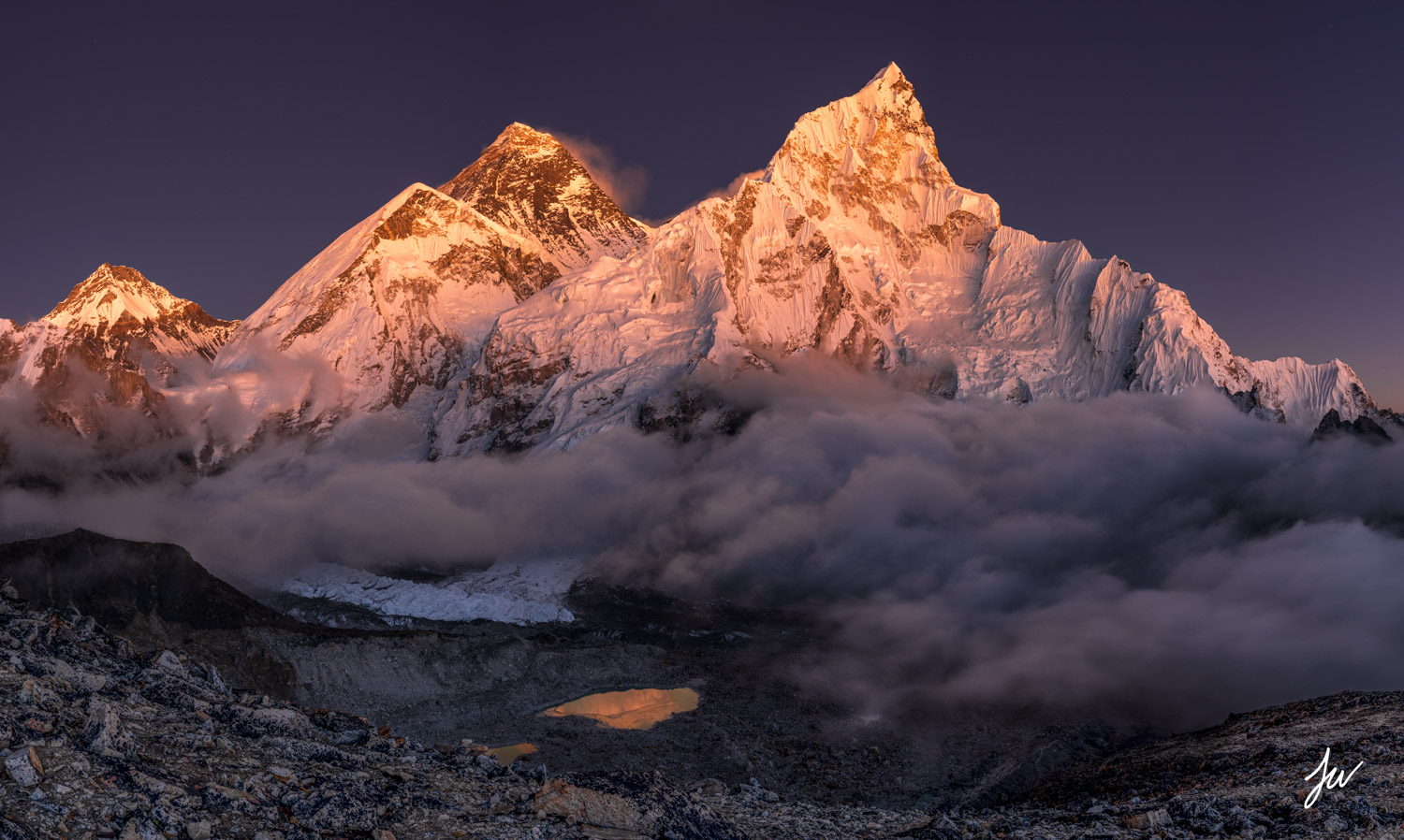 Kala Patthar sunset on Everest in the Khumbu. 