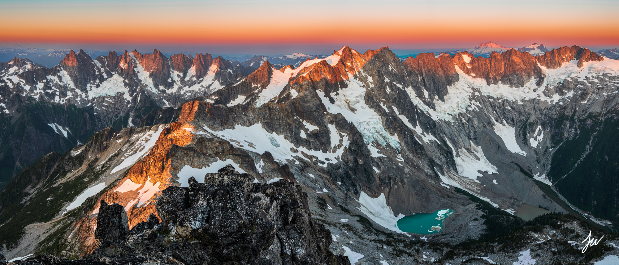 Sunrise panorama in North Cascades National Park in Washington.